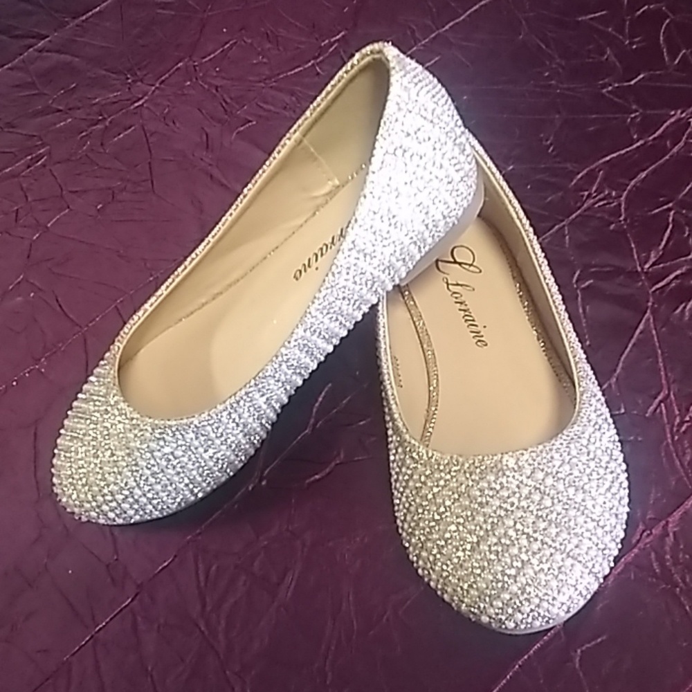 L Lorraine girl shoe's